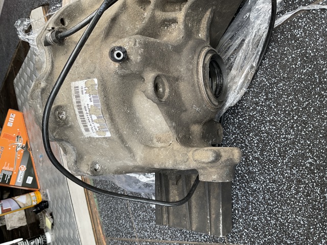LAND ROVER CPLA4A213BB в наличии Черновцы