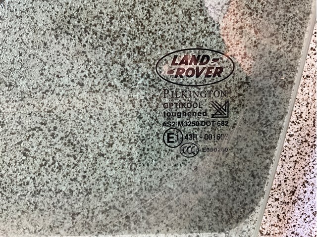 CUB500151 LAND ROVER Стекло двери передней левой купить в Хмельницкий