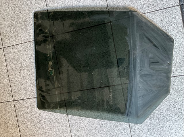 Окно задней двери CVB500220 LAND ROVER