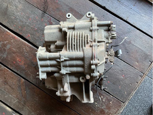 Мост средний в сборе G105048010 TOYOTA