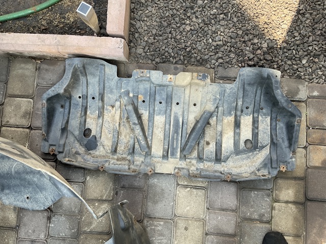Защита картера двигателя KRN500110 LAND ROVER