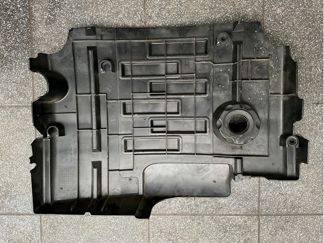 LAND ROVER LBH000182 Крышка двигателя в наличии Одесса