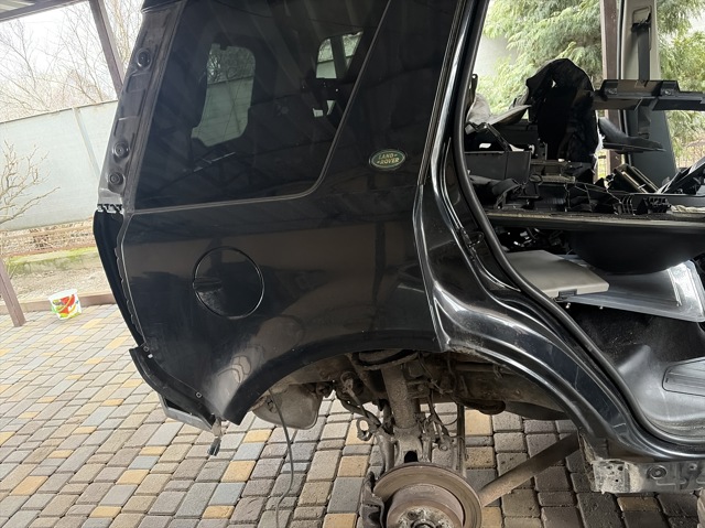 Крыло правое заднее LR000778 LAND ROVER