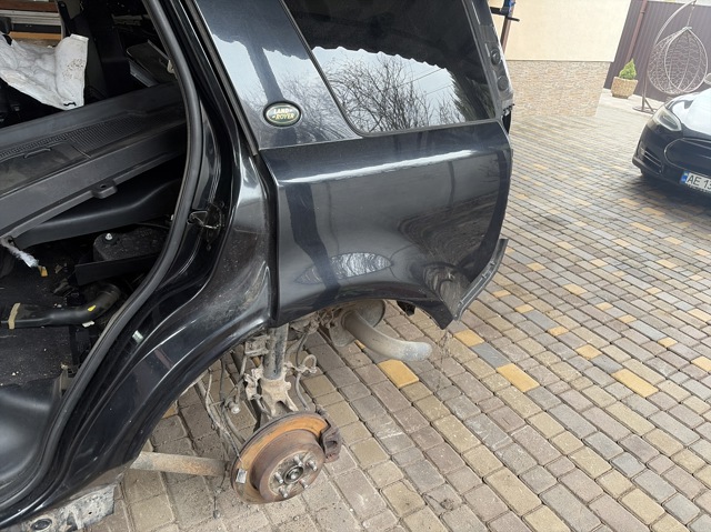 Крыло заднее левое LR000779 LAND ROVER
