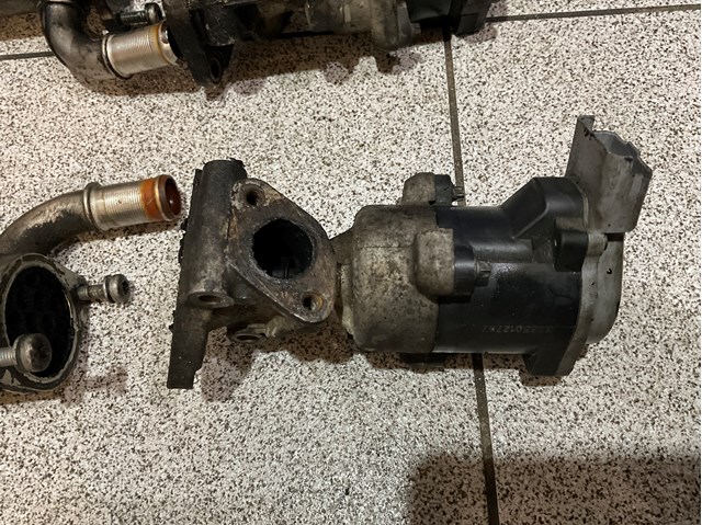 LR009810 LAND ROVER Клапан ЕГР купить в Ровно
