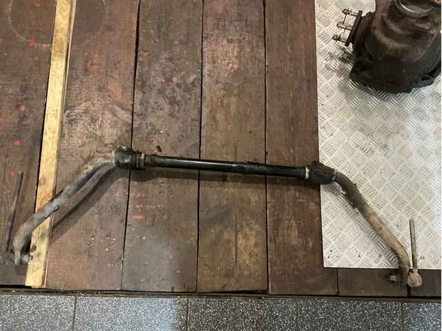 Передний стабилизатор LR017423 LAND ROVER