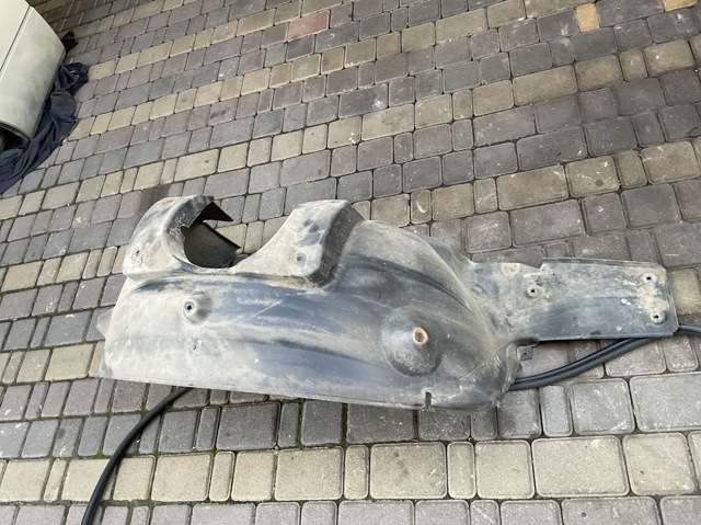 Локер передний левый LR019147 LAND ROVER