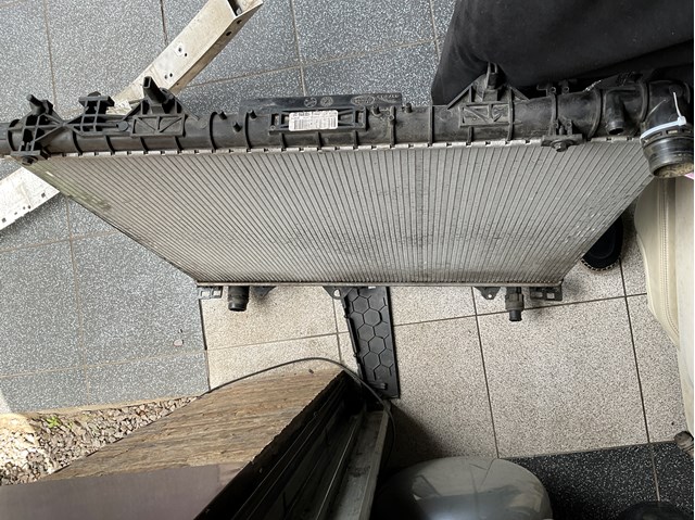 LR034553 LAND ROVER Радиатор купить в Сумы