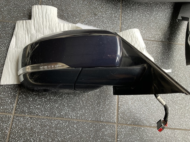 Наружное зеркало правое LR036688 LAND ROVER