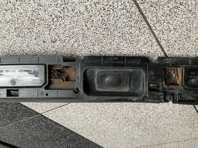 LAND ROVER LR037608 Ручка крышки багажника (двери 3/5-й задней) наружная в наличии Запорожье