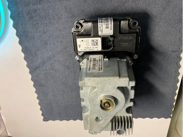 LR052082 LAND ROVER купить в Ирпень