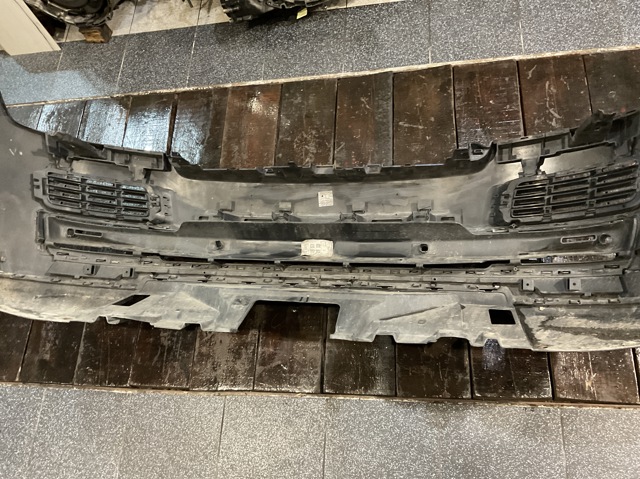 LR071951 Бампер передний купить Полтава