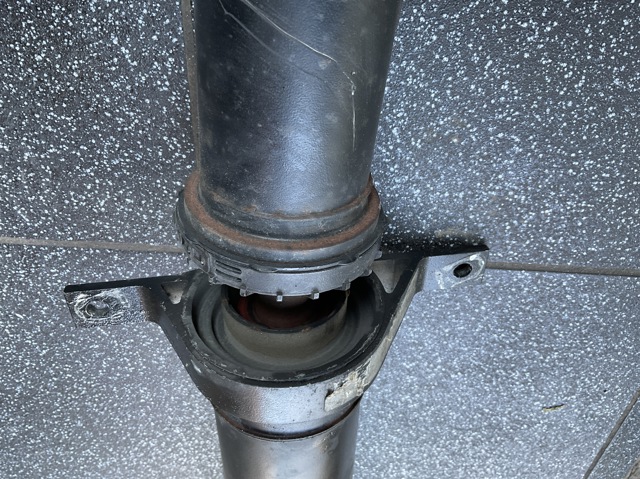 LR072500 LAND ROVER Кардан задний купить в Кривой Рог