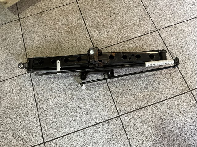 LR077859 LAND ROVER Домкрат купить в Львов