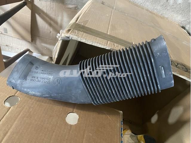 Воздухозаборник воздушного фильтра 13717812058 BMW