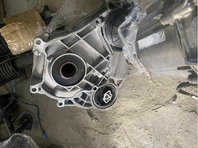 Коробка раздаточная (раздатка) 27108747764 BMW