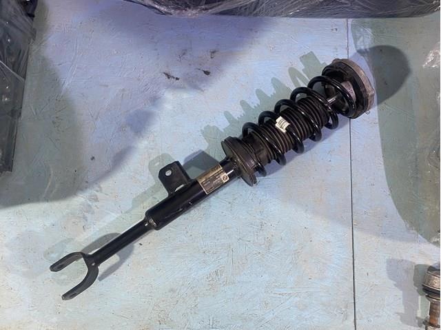 Амортизатор подвески передний правый 31316866606 BMW