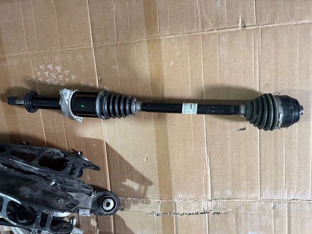 Полуось передняя, правая 31605A09CA2 BMW