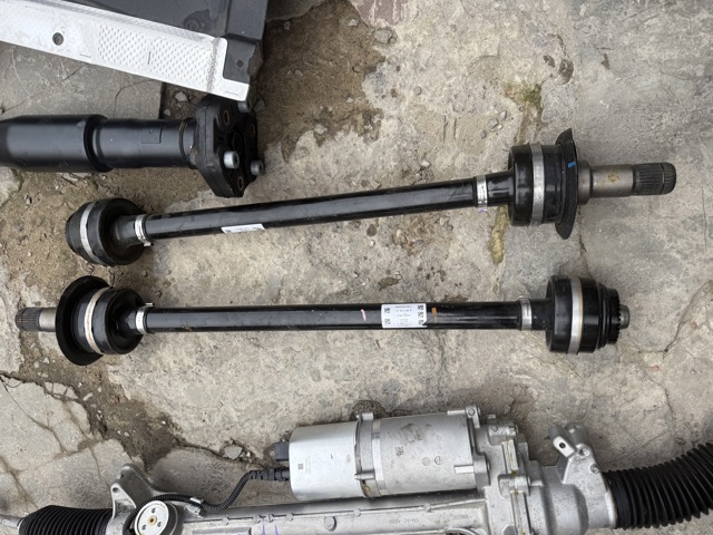 Полуось задняя, левая 33208487507 BMW