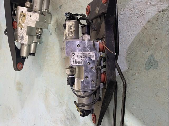 Блок клапанов гидравлической подвески AБС (ABS) 37206794578 BMW