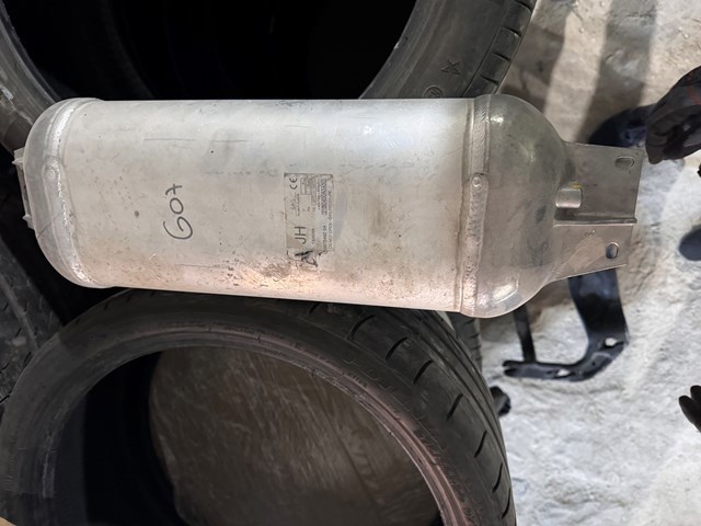 Ресивер пневматической системы 37206878492 BMW