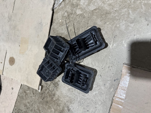 Подушка домкрата нижняя, поддомкратник 51717169981 BMW