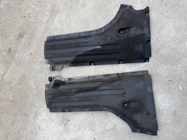 Защита днища, левая 51759477801 BMW