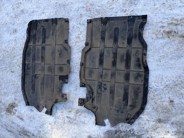 Защита днища, левая 51759477805 BMW