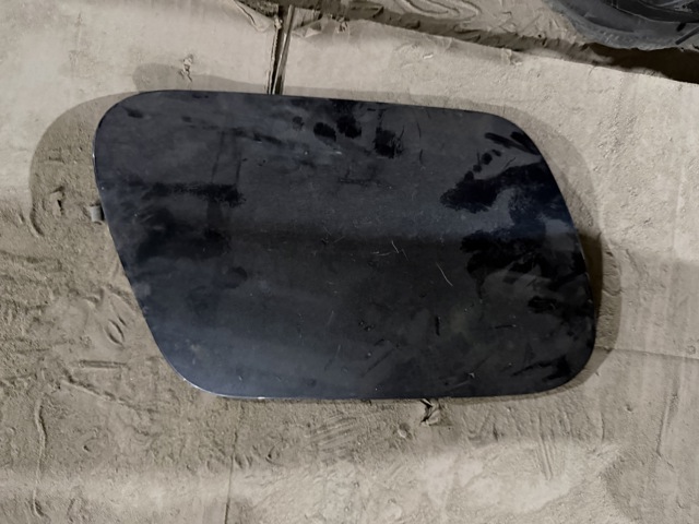 Дверка бензобака 51917441610 BMW