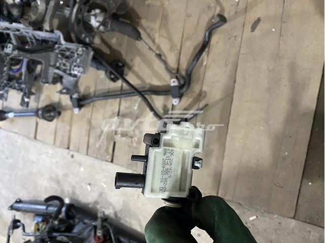 Замок открывания лючка бензобака 67116985882 BMW