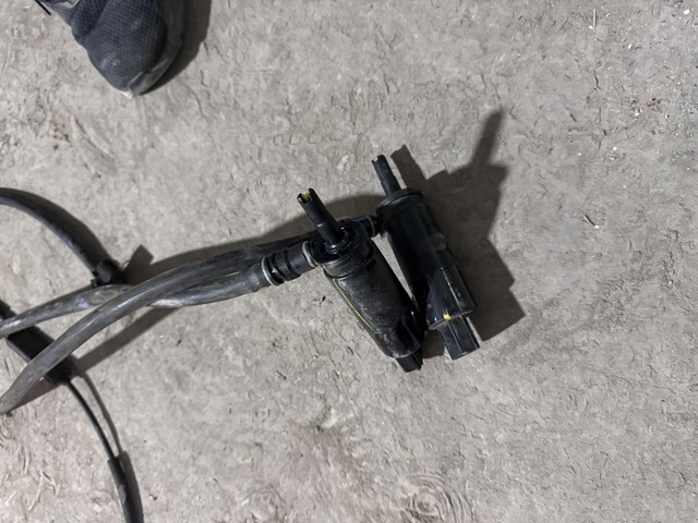 Насос омывателя 67637340773 BMW