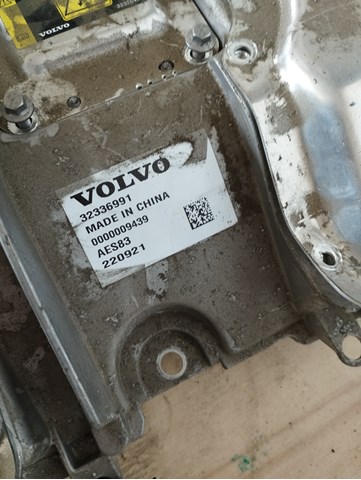 Модуль управления (ЭБУ) заряда основной батареи 32336991 VOLVO