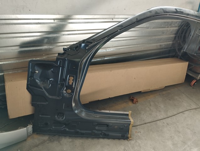 41219625527 BMW Боковина кузова левая купить в Николаев