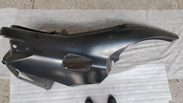 A2226307001 MERCEDES Крыло заднее правое купить в Ужгород
