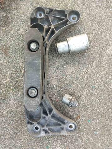 22321096106 BMW Балка крепления коробки передач купить в Тернополь