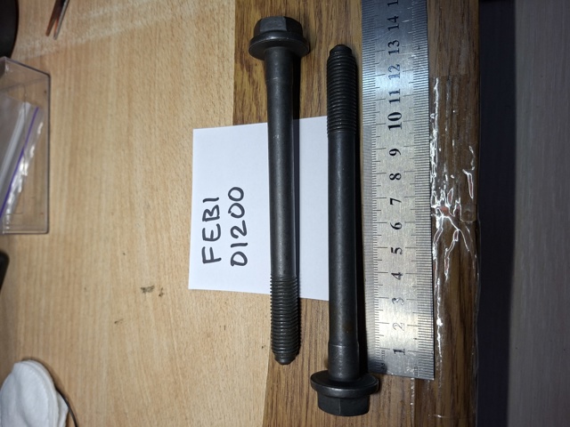 01200 Болт крепления задней балки (подрамника) купить Запорожье