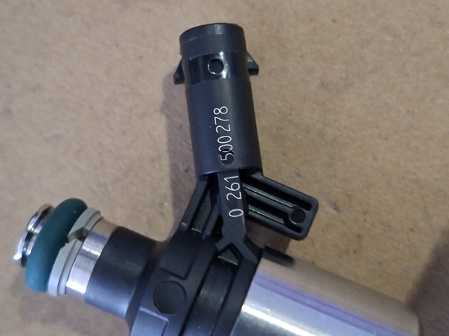 0261500278 BOSCH Топливные форсунки купить в Каменское