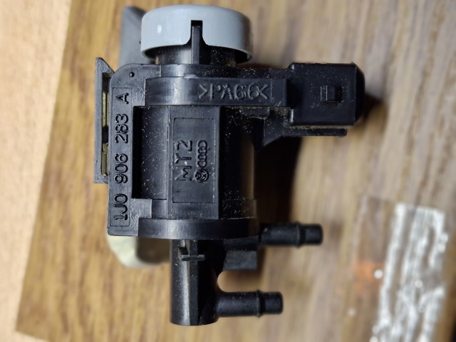 Клапан соленоид регулирования заслонки EGR 1J0906283A VAG
