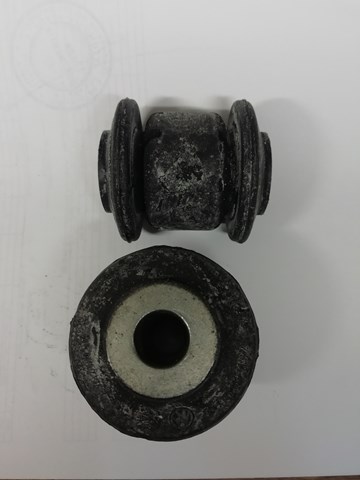 Сайлентблок нижнего рычага передней подвески Фольксваген Пассат B7