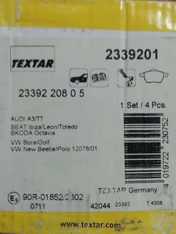 Колодки тормозные передние дисковые 2339201 TEXTAR
