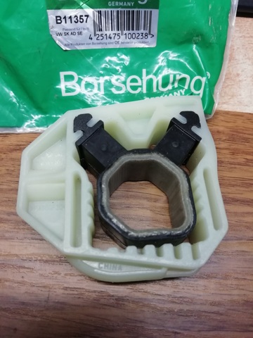 Подушка крепления радиатора верхняя B11357 BORSEHUNG