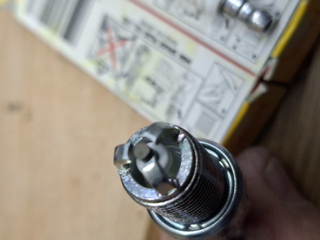 NGK BCP7ET Свеча зажигания в наличии Житомир