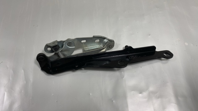 Правая петля капота  05065264AF MARKET (OEM)