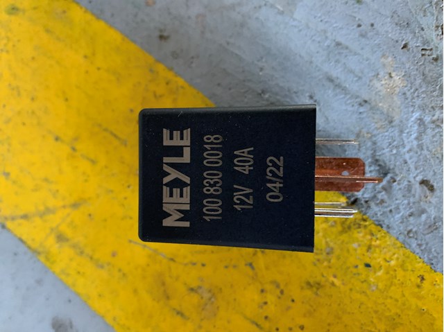 Реле топливного насоса 1008300018 MEYLE