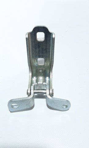 Петля задней (распашной) двери, правая нижняя 13501716 MARKET (OEM)