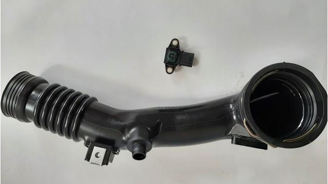 Шланг интеркуллера 13717609811 BMW