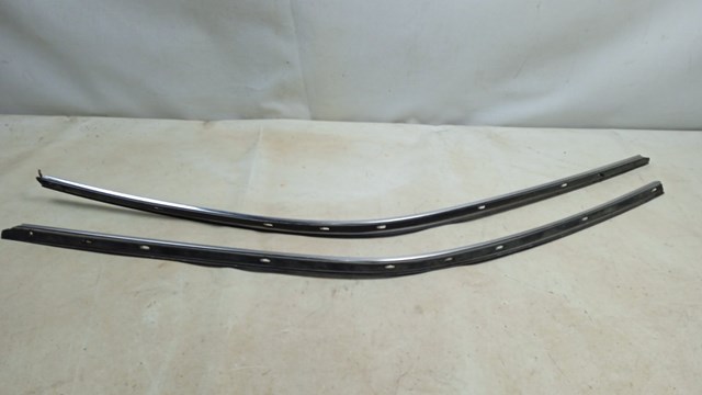 Накладка крыши левая 1GD41DX8AD CHRYSLER