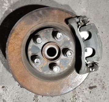 Ступица (передняя) 402023JA1A NISSAN