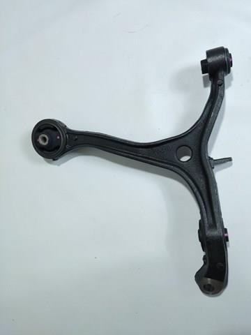 Рычаг передней подвески нижний, правый 51350TP6C00 HONDA