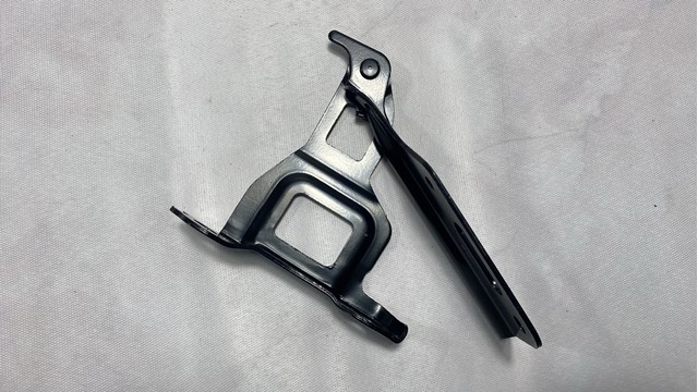 Шарнир капота левый 60170TAR000ZZ MARKET (OEM)
